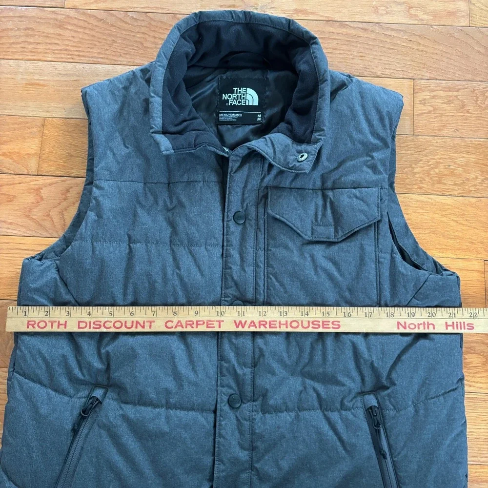 The North Face Patrick's Point Vest Mens‎ M Charcoal Gray Puffer Insulated Snap
